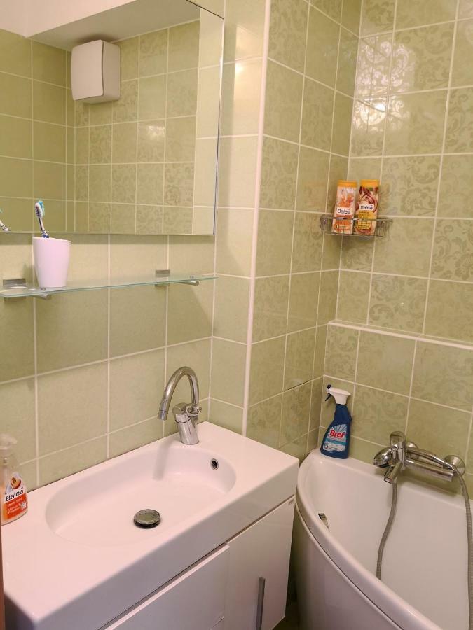 בודפשט 1,5 Szobas Lakas Terasszal,Koezel A Szechenyi Fuerdohoez מראה חיצוני תמונה